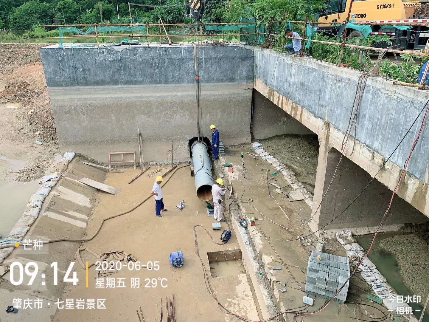 液压坝