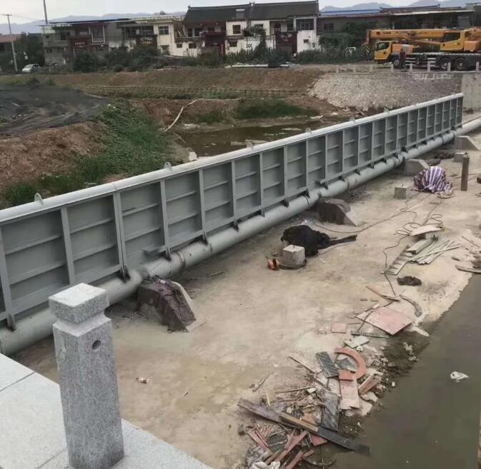 钢坝闸门